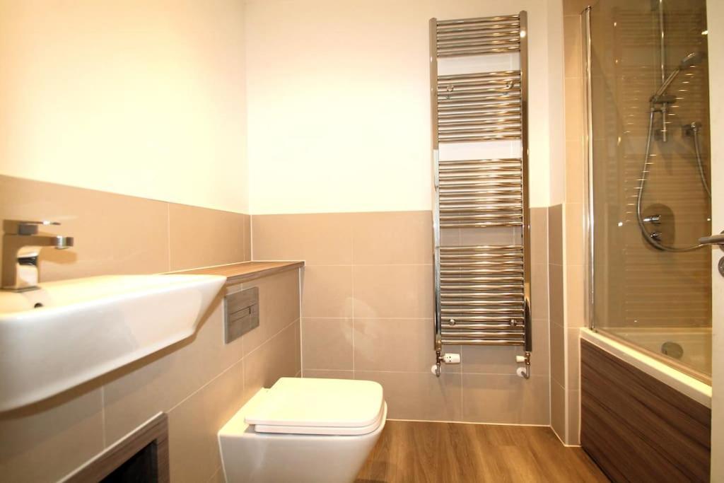 Beaulieu Park - Sleeps 10 - Chelmsford Vila Broomfield  Exterior foto